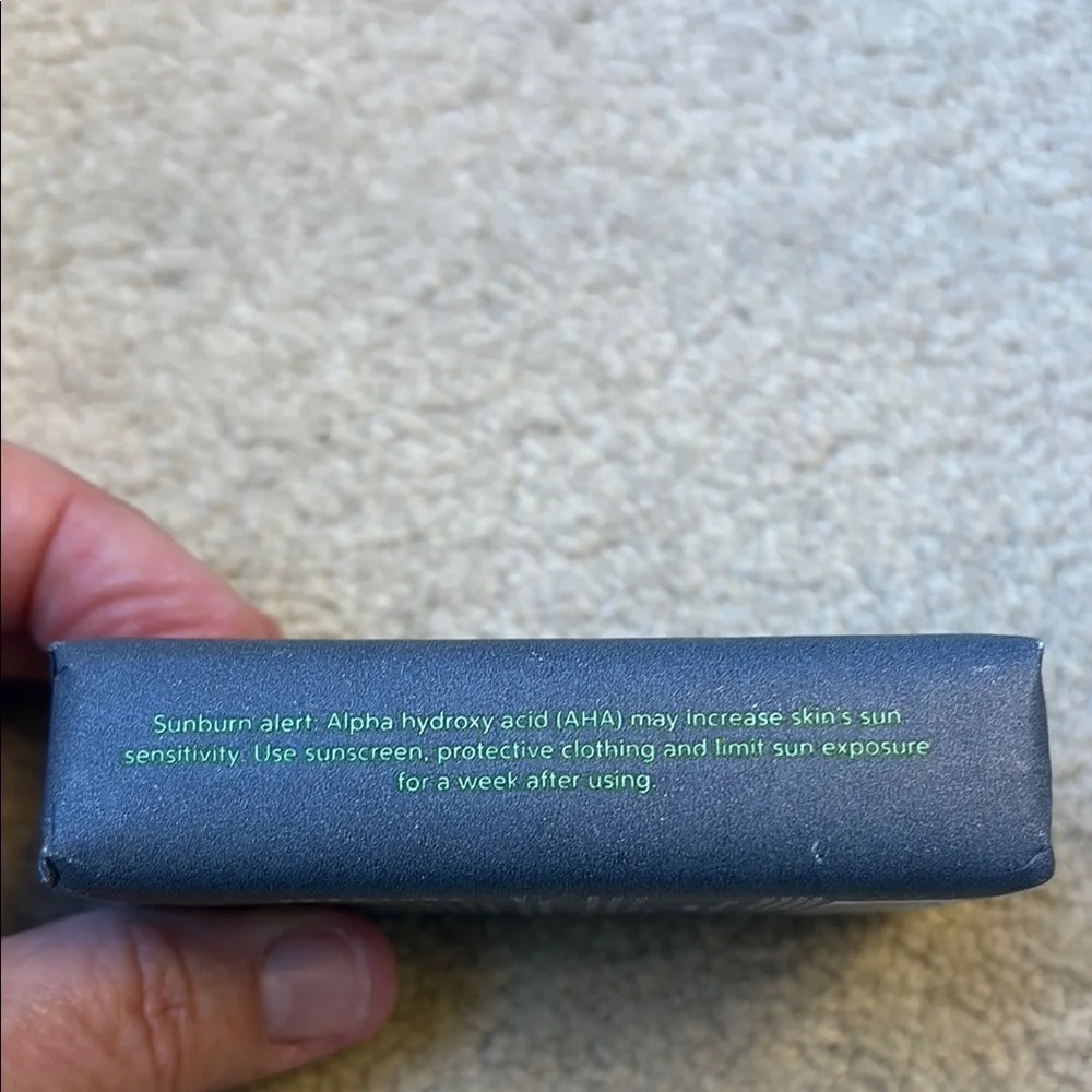 🎪 Megababe Charcoal Detox Bar new in wrap